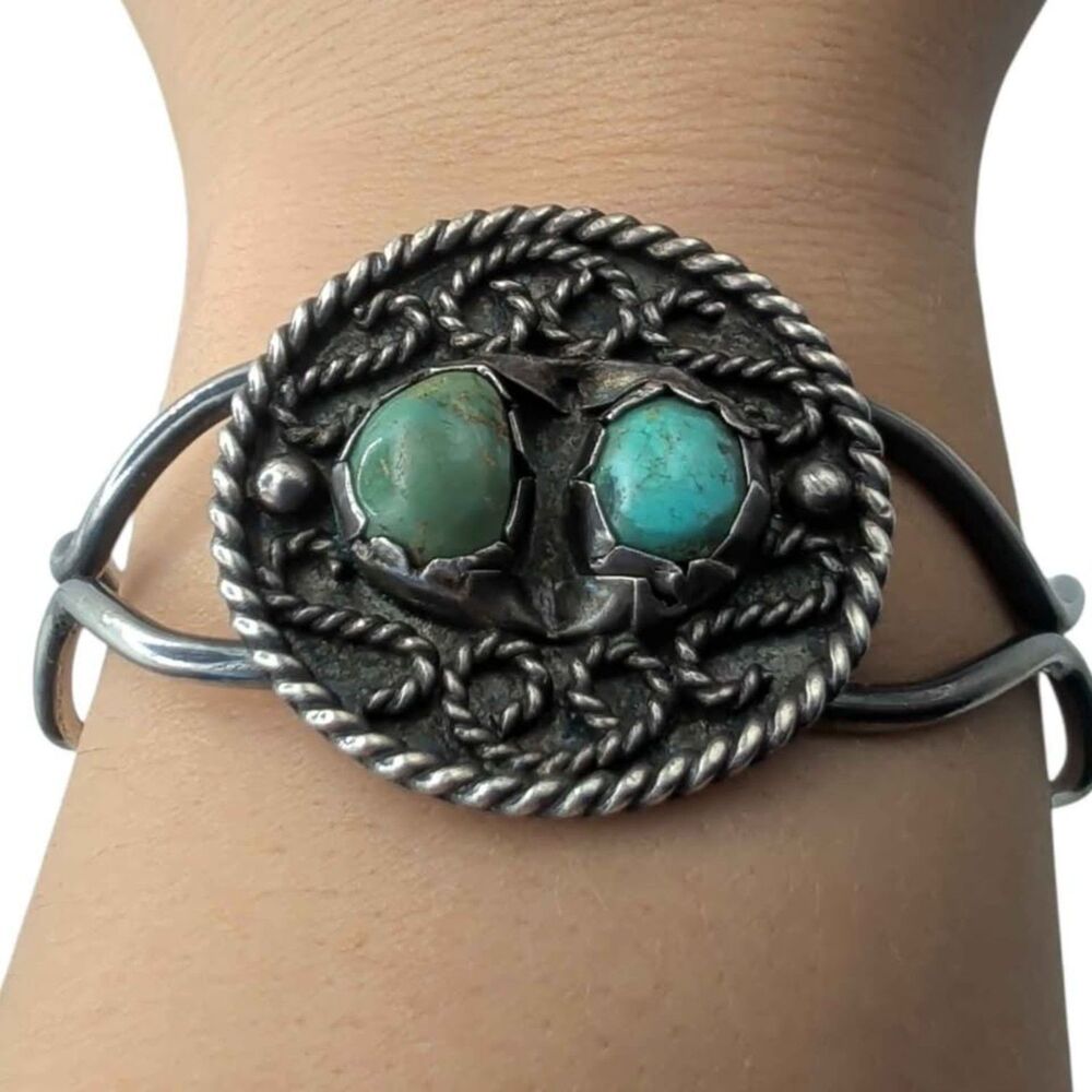 Vintage Turquoise Navajo Sterling Silver Cuff Bracelet 26.28 Grams